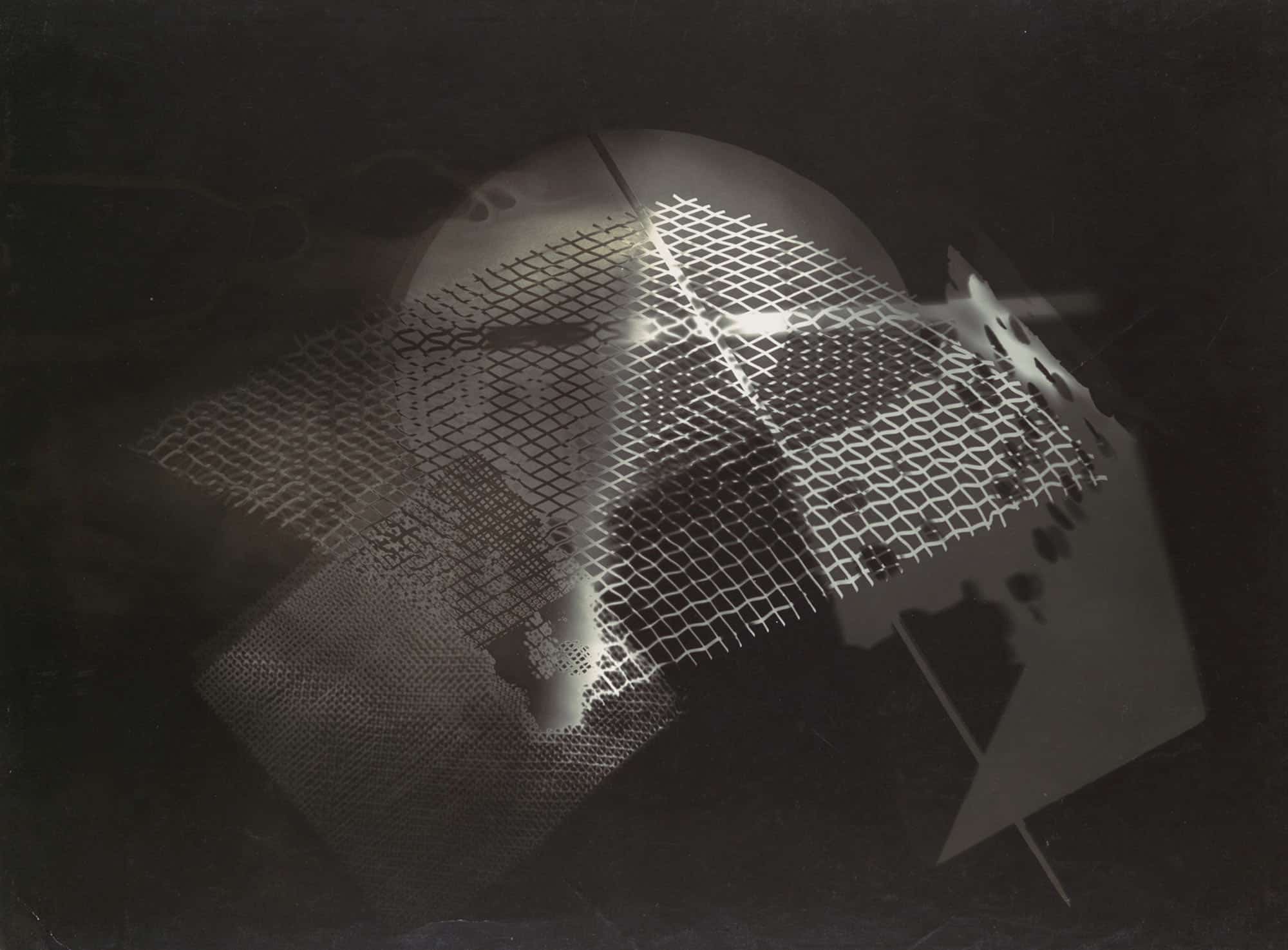 Fotogramm by Laszlo Moholy Nagy - Image 9