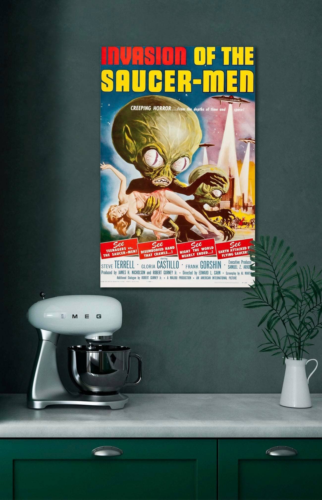 Invasion of the Saucer Men - Image 4